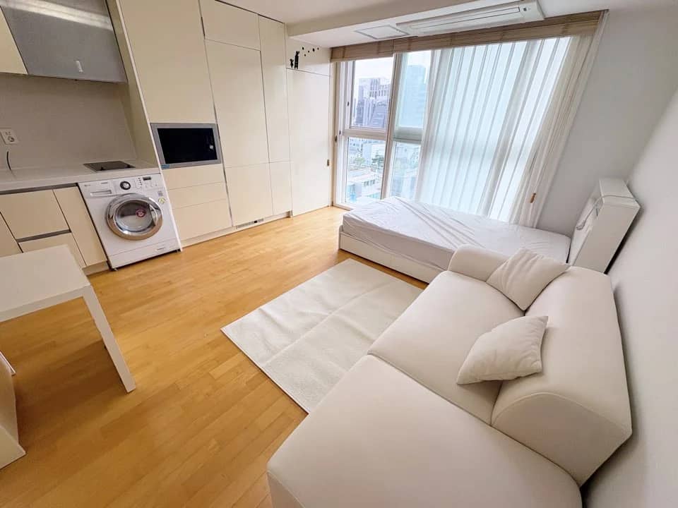 Small deposit and all furnished house in Seoul - photo 2