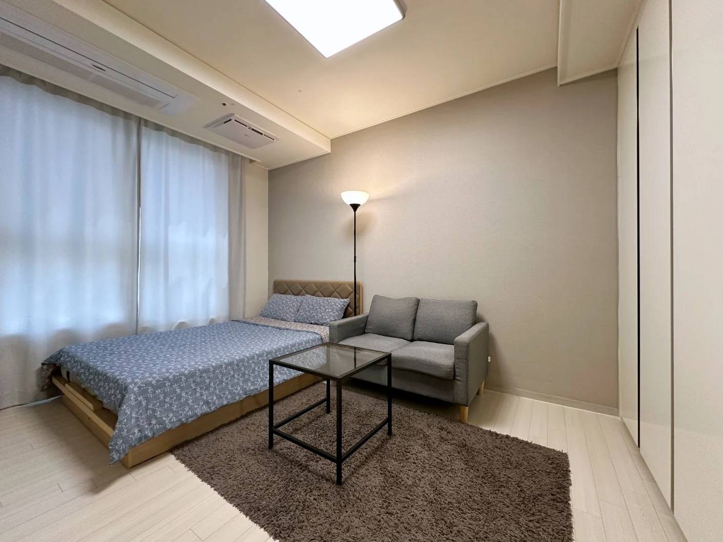 Small deposit and all furnished house in Seoul - photo 1