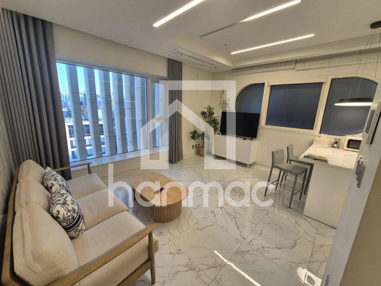 Small deposit and all furnished house in Seoul - photo 1