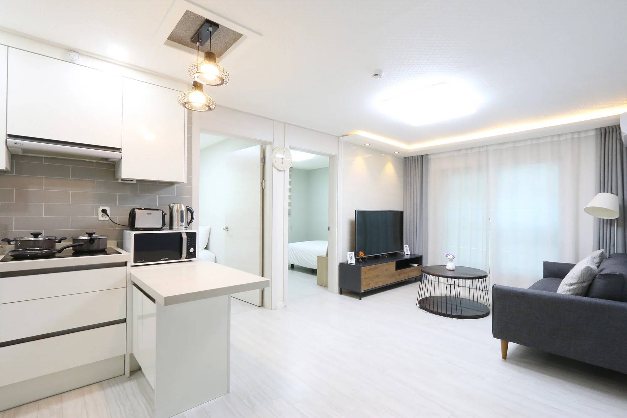 Small deposit and all furnished house in Seoul - photo 2