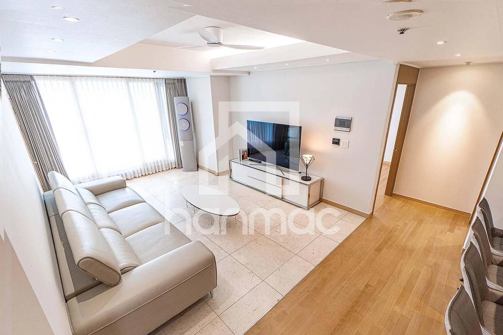 Small deposit and all furnished house in Seoul - photo 1