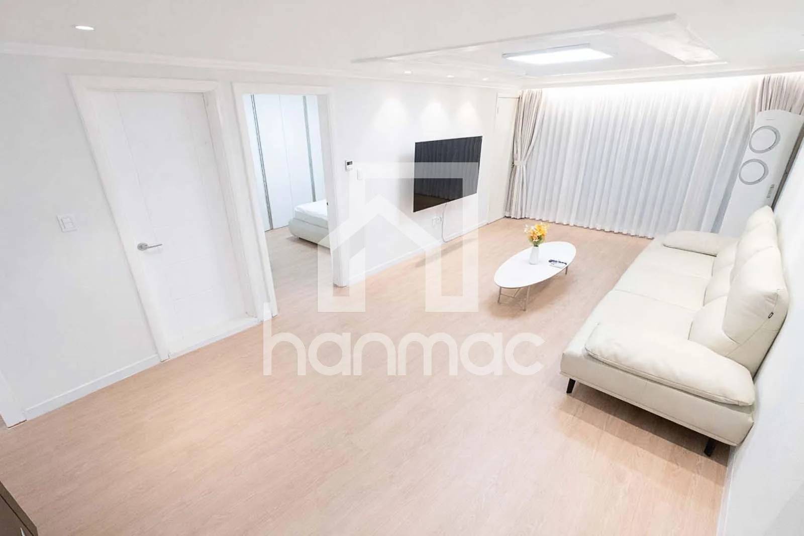 Small deposit and all furnished house in Seoul - photo 1