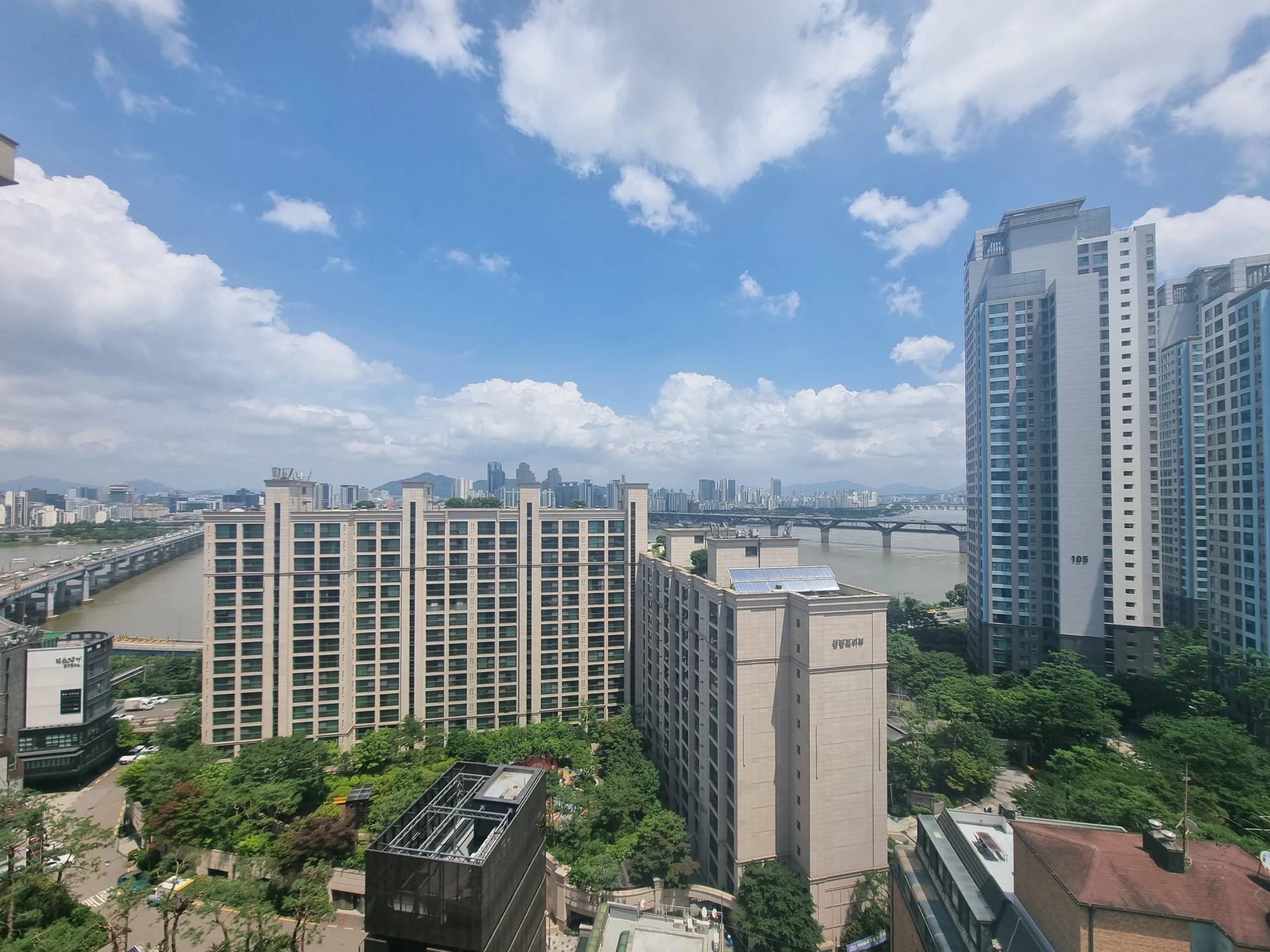 Small Deposit and Fully Furnished House in Seoul - photo 1