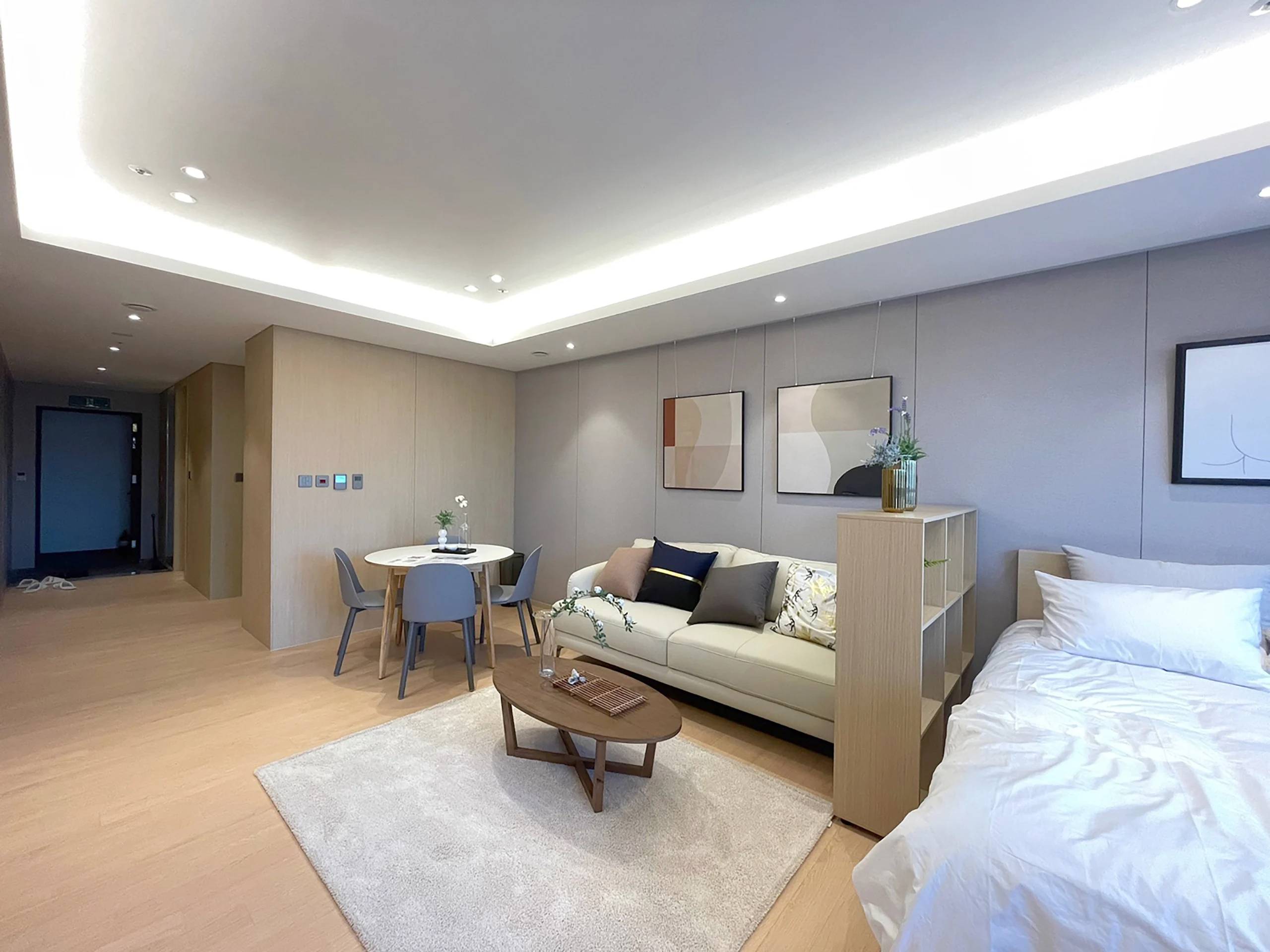 Super Studio, 1R, 1BA, 30Meals/mo, 6Rounding/mo. - photo 1