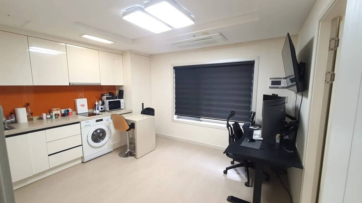 Studio Apartment Near Gangnam Station, For Sale, Move-in Ready - photo 2
