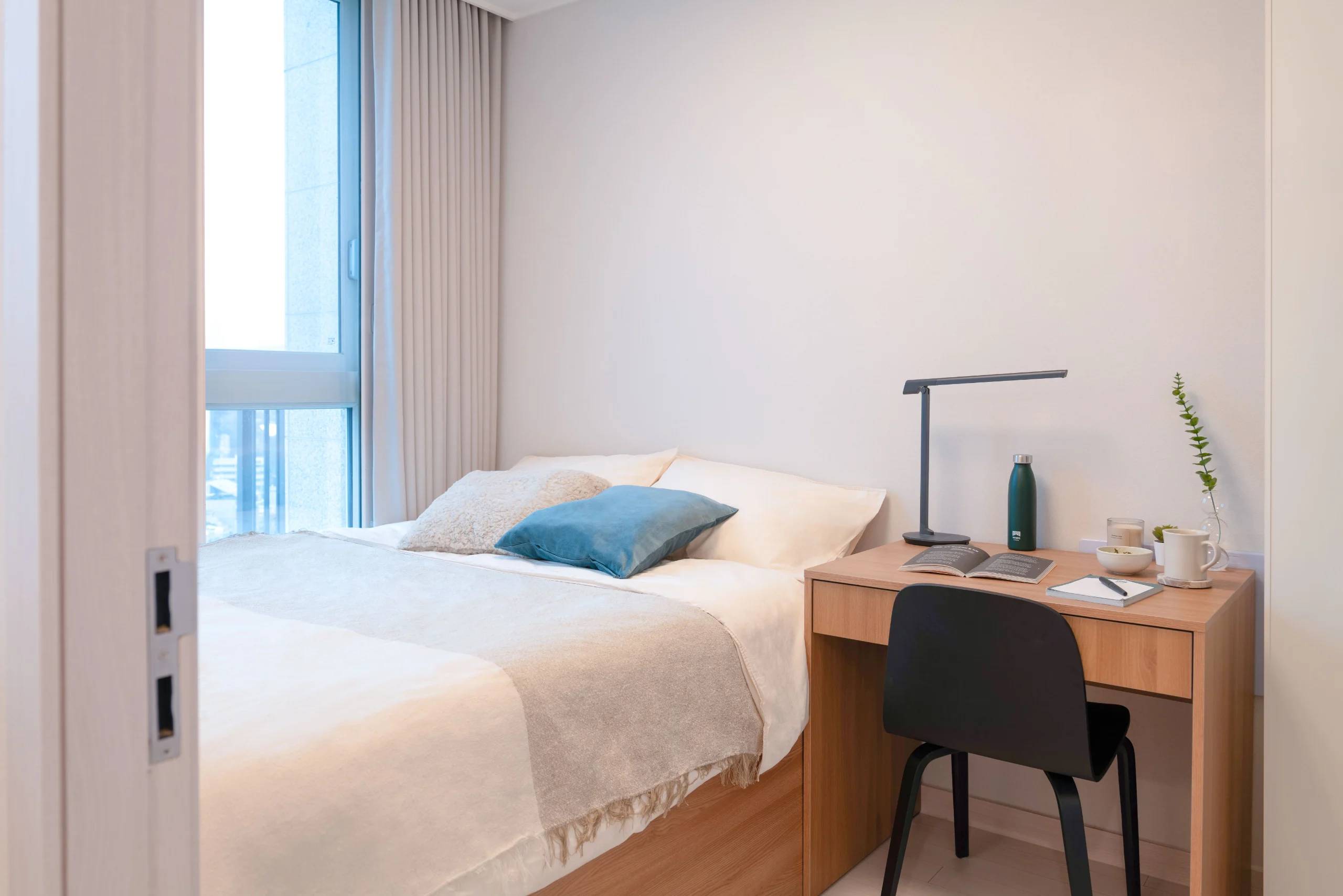 Fully-furnished One-bedroom Apartment in Dongdaemun-gu - photo 1